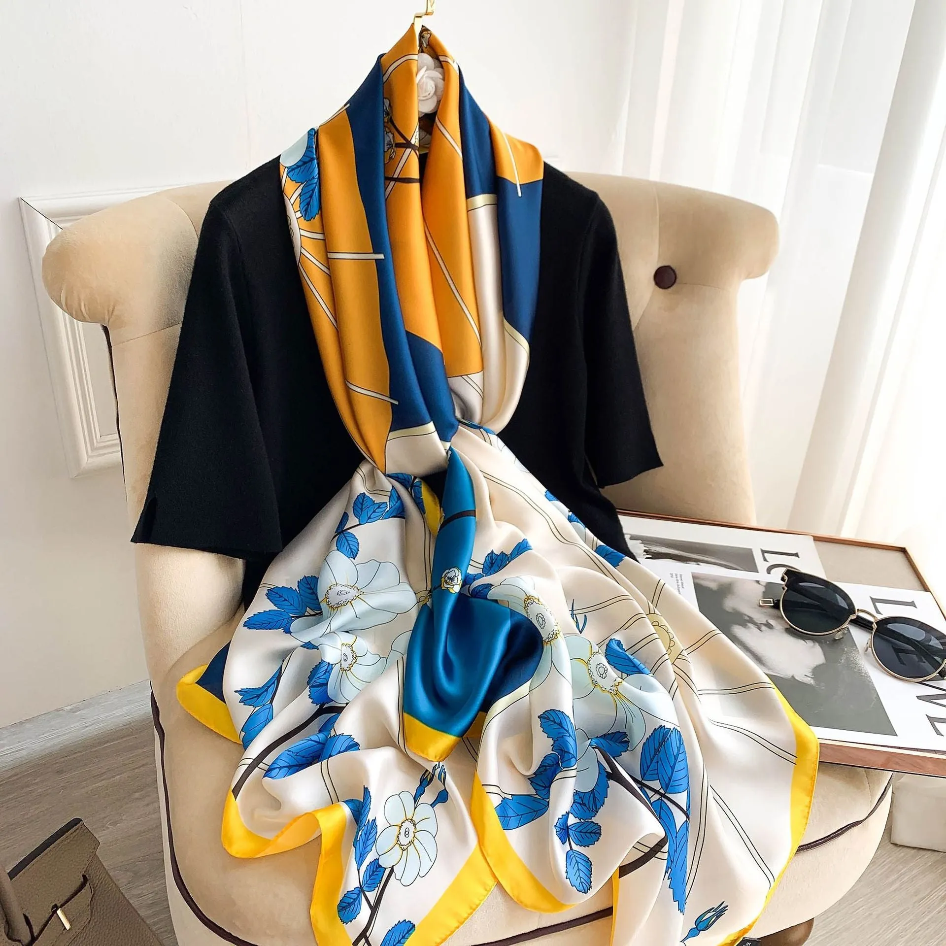 2022 Brand Designer Silk Scarf Female Foulard Bandana Long Shawls Wraps Winter Neck Scarves Pashmina Lady Hijab Luxury New