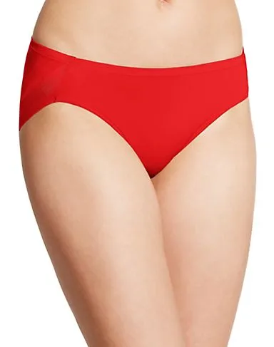 Bali Women`s One Smooth U Ultra Light Hipster Panty