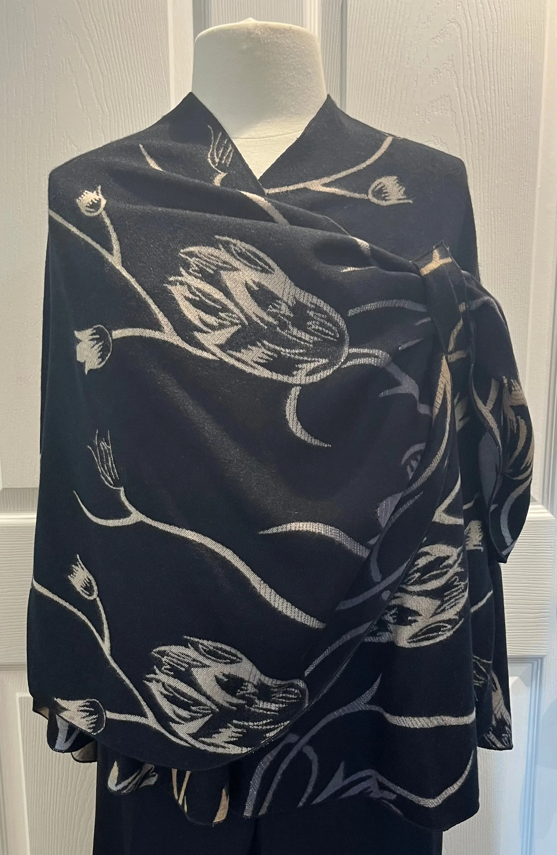 Black & Khaki Tulip Reversible Cashmere Shawl