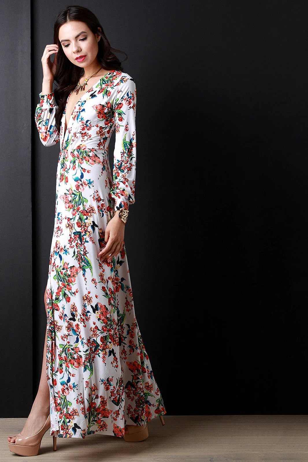 Blooming Floral Plunging V Longsleeve Dress