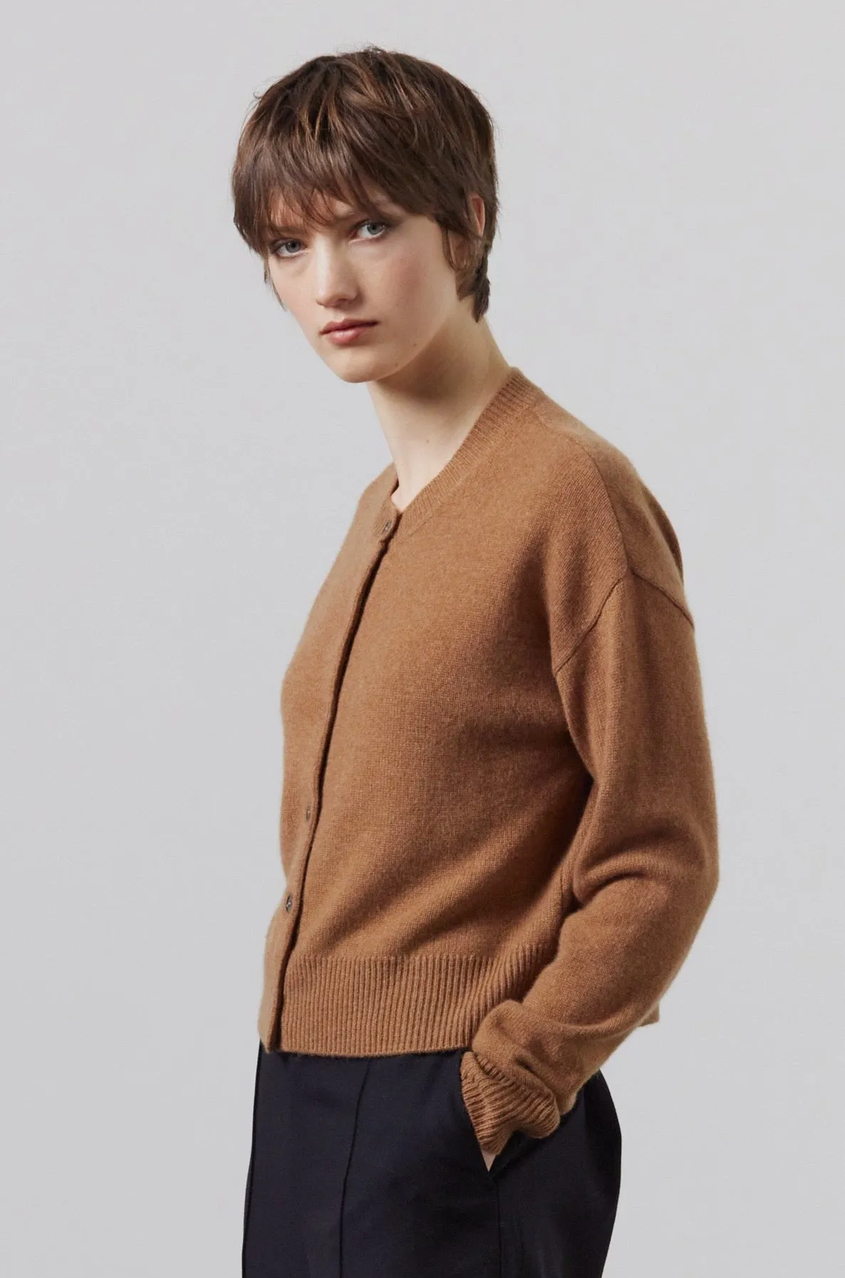 Boxy Cashmere Cardigan - Tan