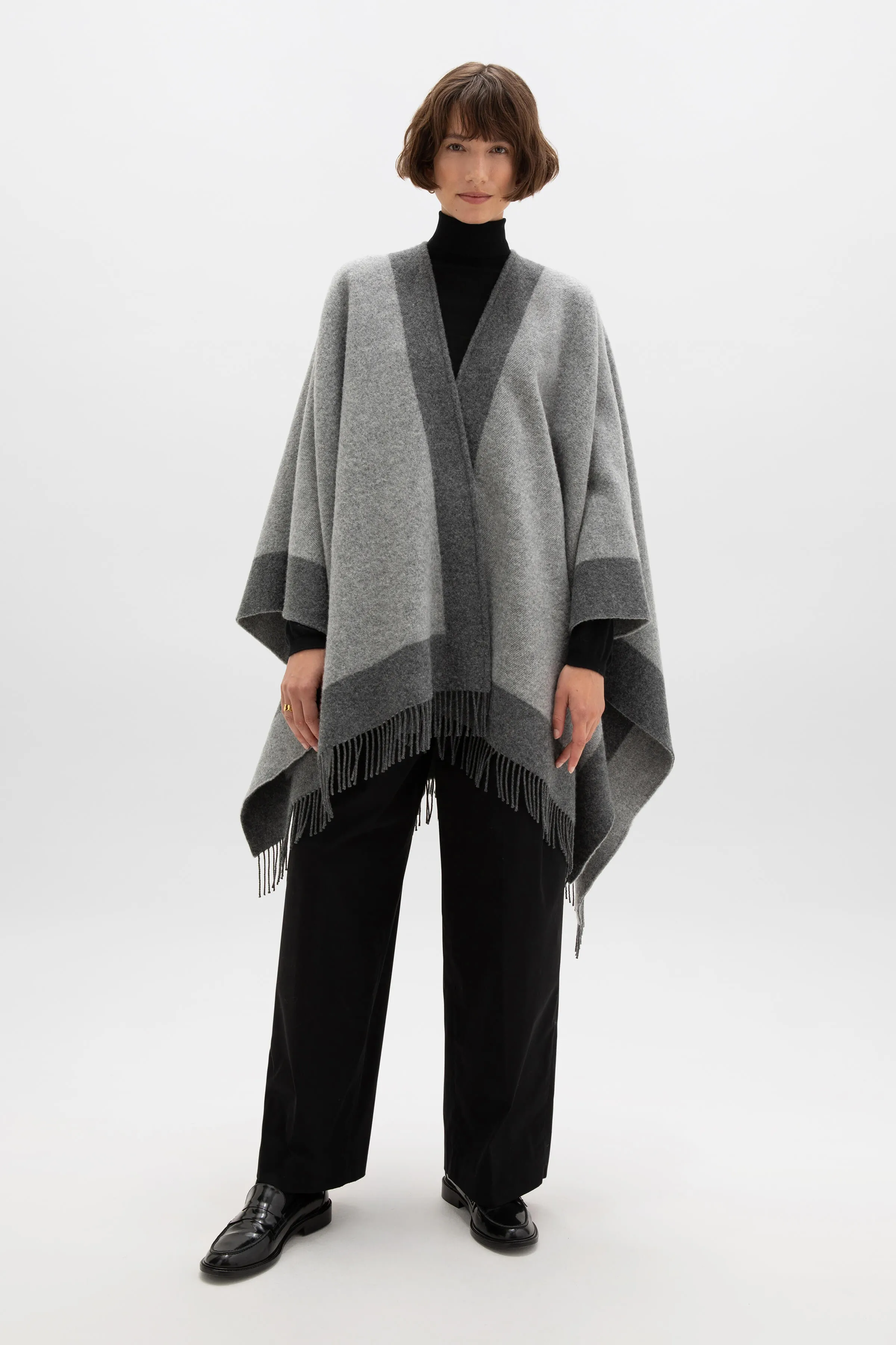 Contrast Border Wool Cape