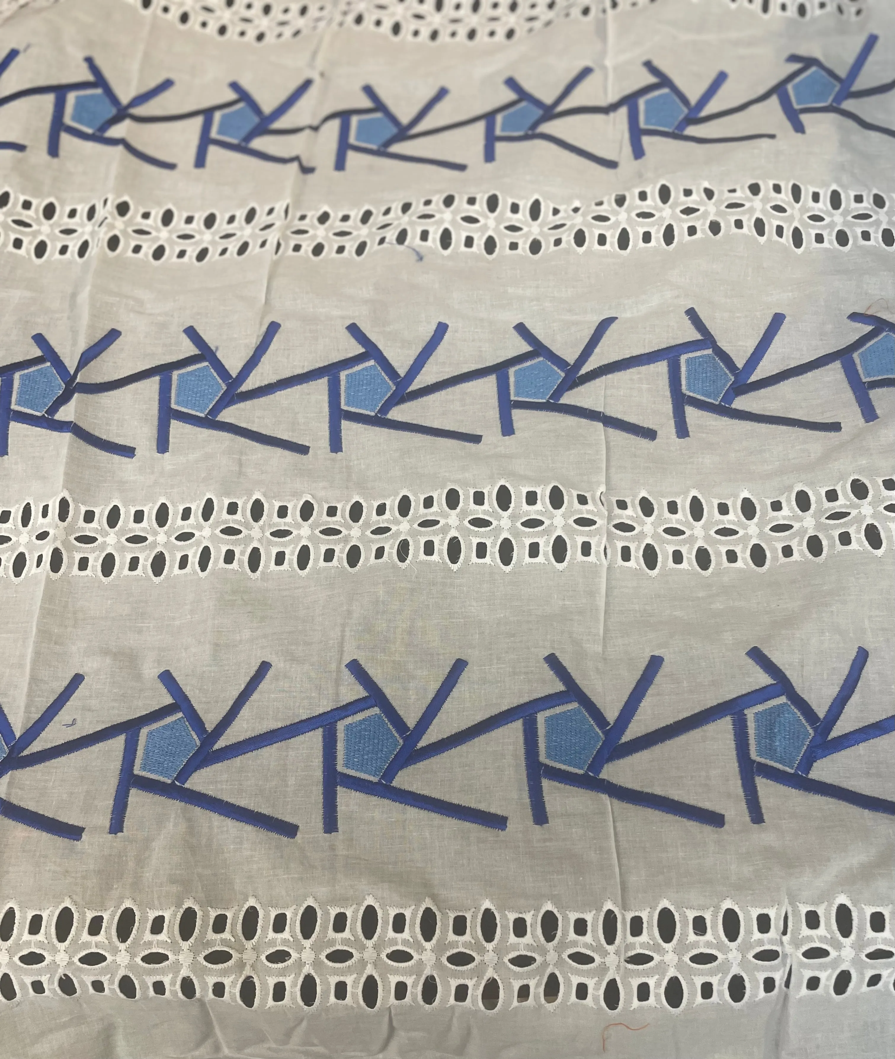 Eyelet & Geometric Embroidered Cotton - White & Blue