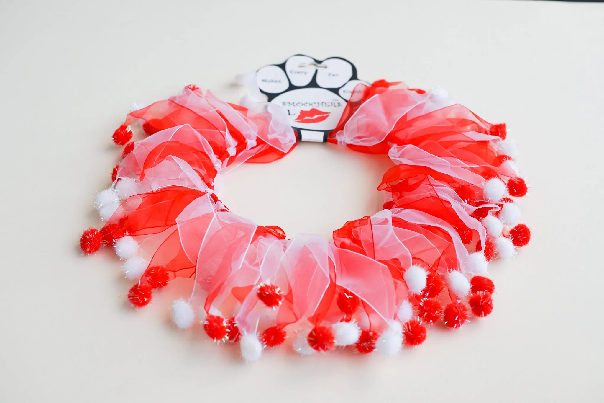 Fun Dog Neckwear, Candy Cane Fuzzy Wuzzy Smoocher