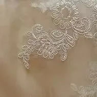 Lace Appliques Tulle A-line Long Wedding Dress Long Sleeve Bridal Dresses