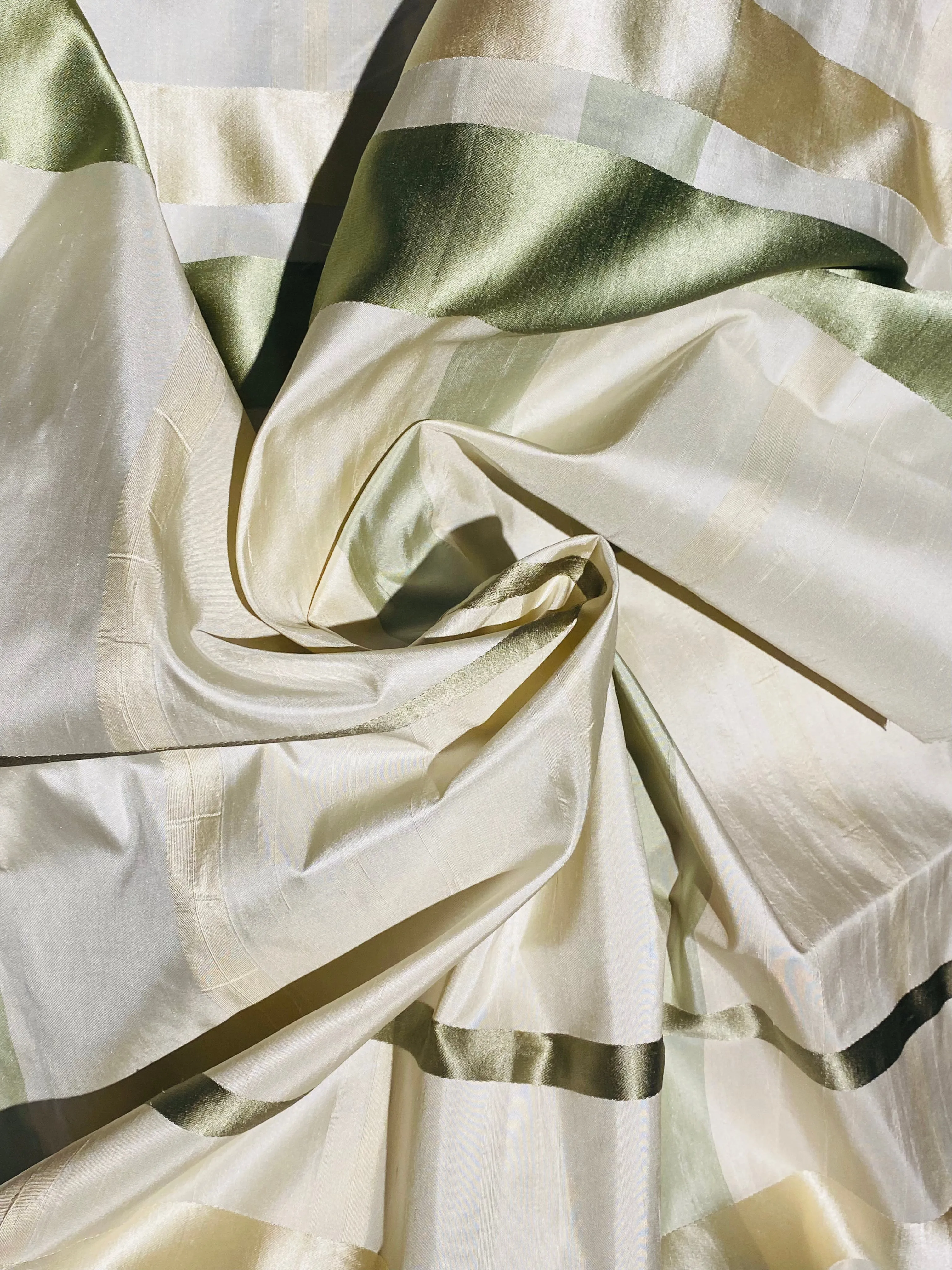 NEW Duchess Philippa 100% Silk Taffeta Plaid Tartan with Satin Ribbon Stripes in Cream and Pistachio SB_6_18