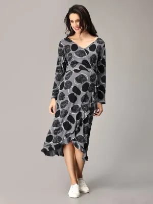 Pret-a-Potion Wrap Maternity and Nursing Dress