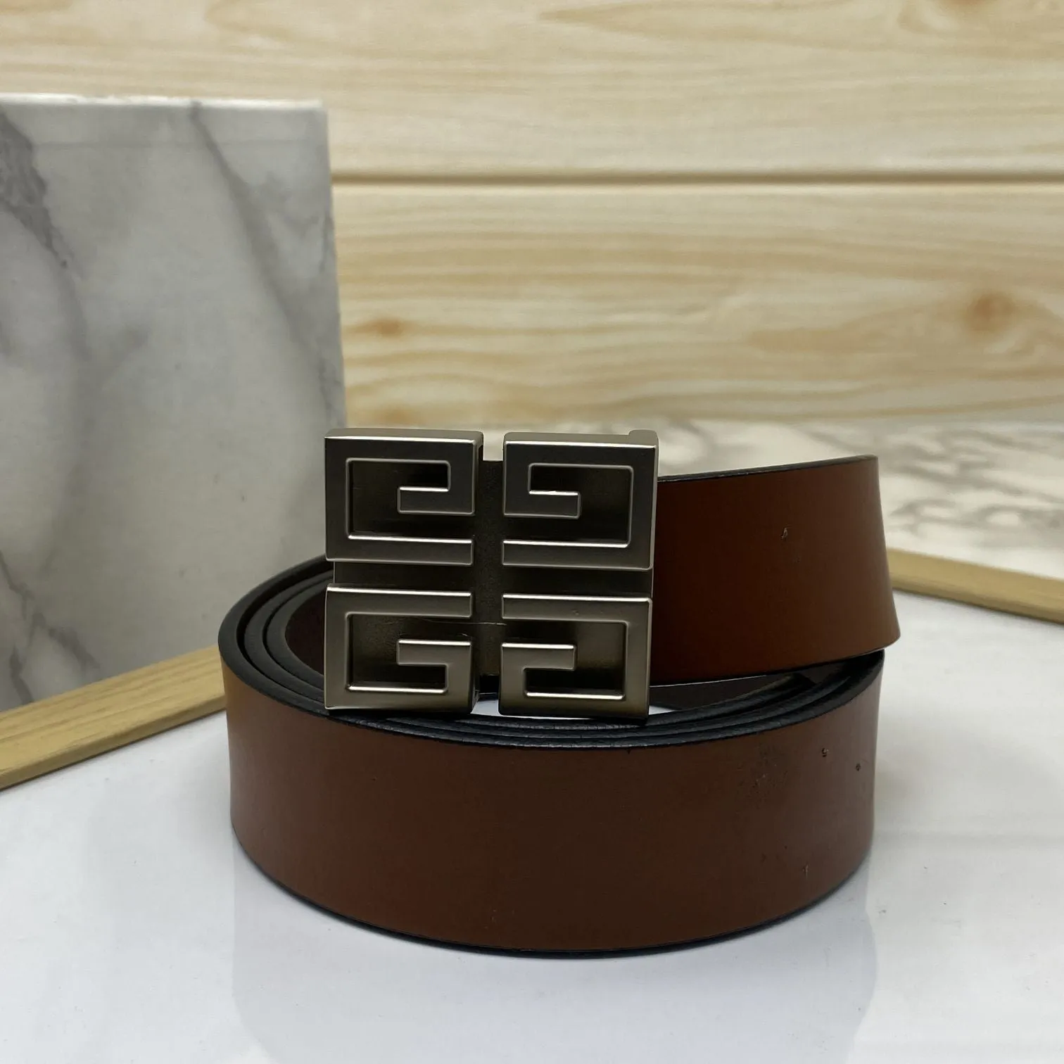 Square Section Leather Strap Belt-JonasParamount