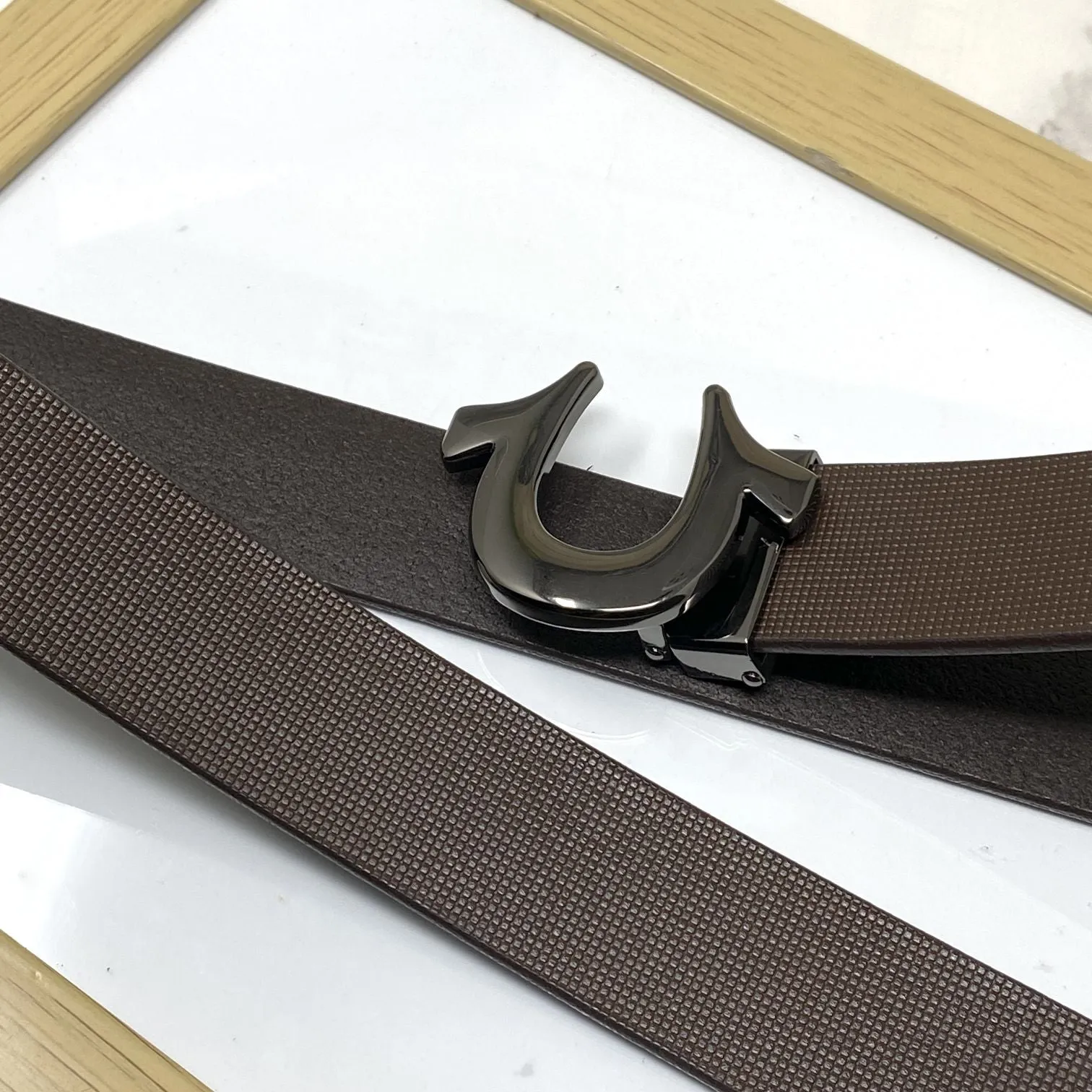 U-Pattern Formal and Casual Leather Strap belt-JonasParamount